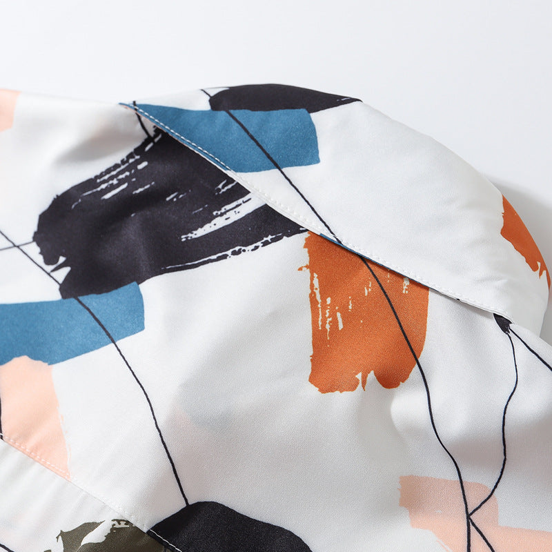 New for summer: Graffiti print short-sleeved shirt