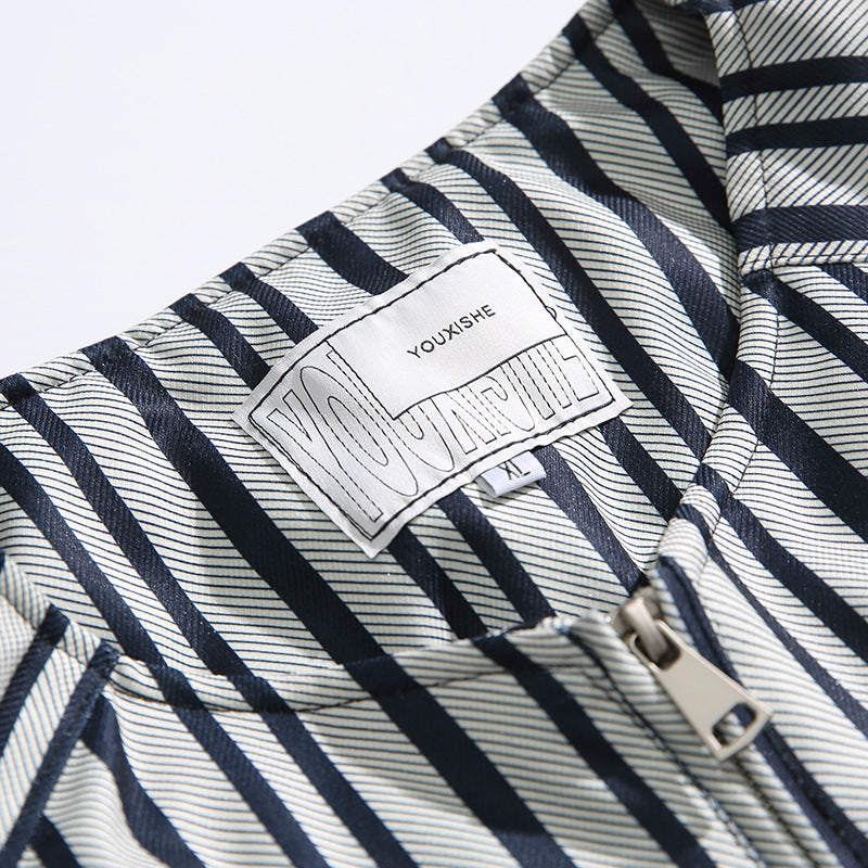 Loose-fitting padded jacket with contrasting borders and stripes