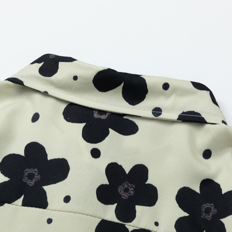 New for summer: floral print short-sleeved shirt