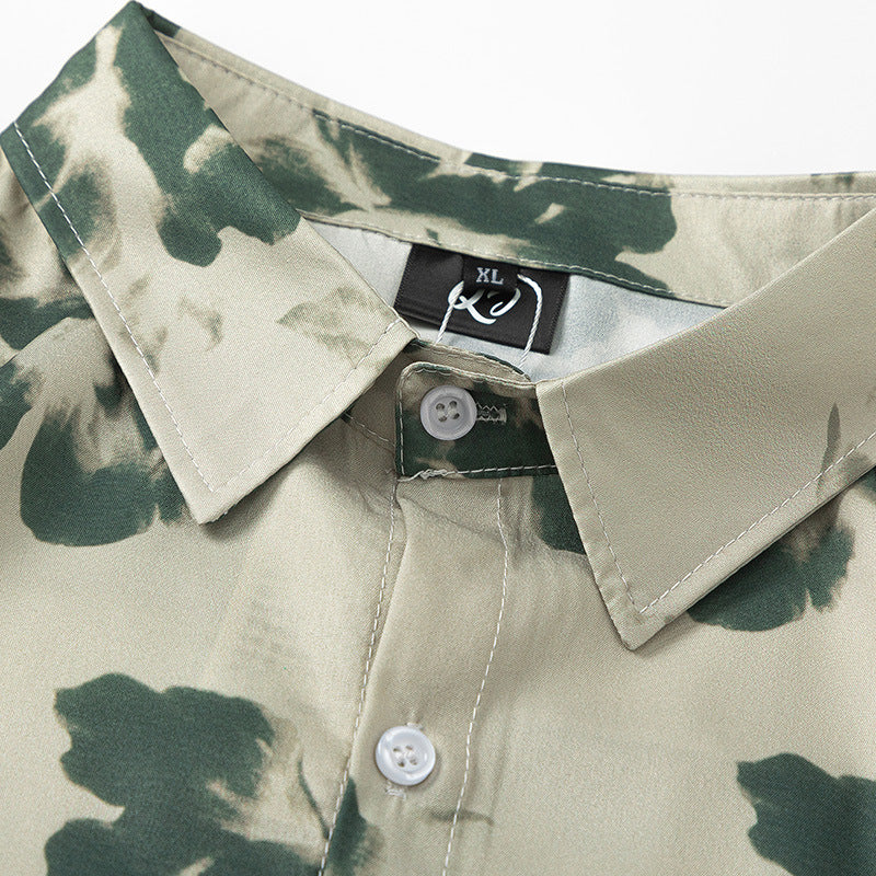 New for summer: floral print short-sleeved shirt