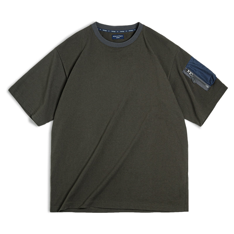 Color-coordinated collar MA-1 cotton T-shirt with pocket
