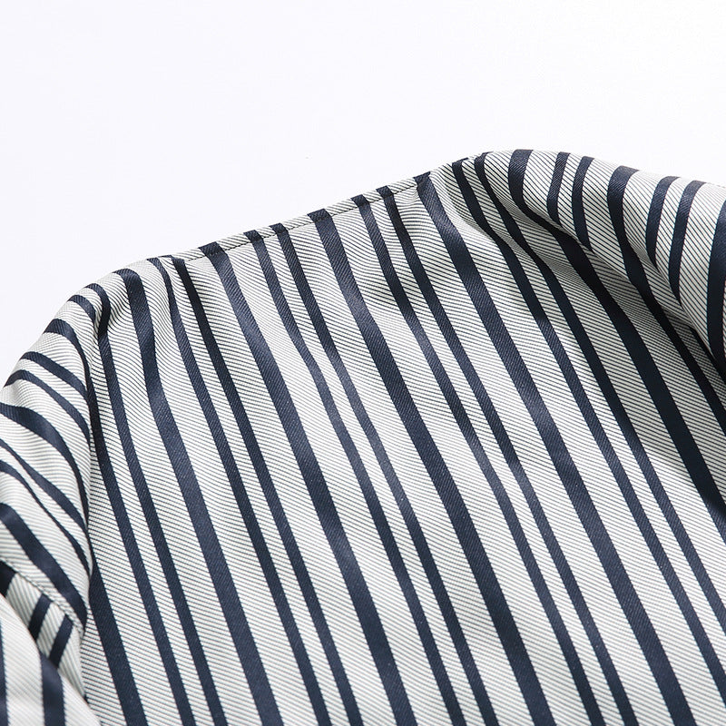 Loose-fitting padded jacket with contrasting borders and stripes