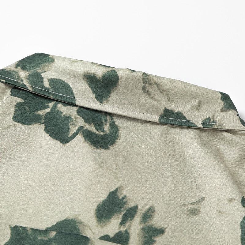 New for summer: floral print short-sleeved shirt
