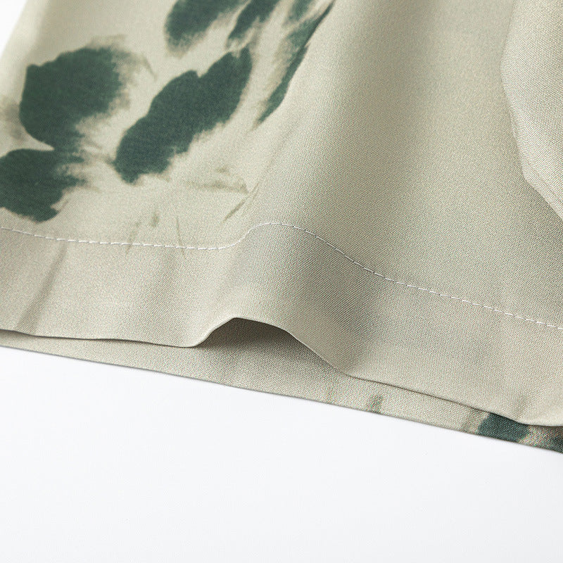 New for summer: floral print short-sleeved shirt