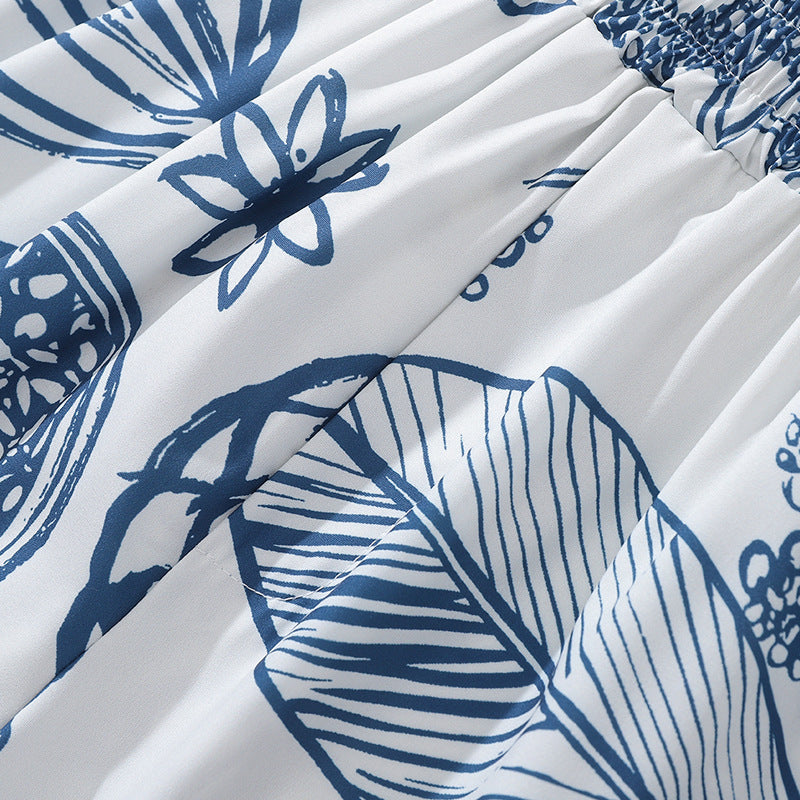 Leaf print shorts