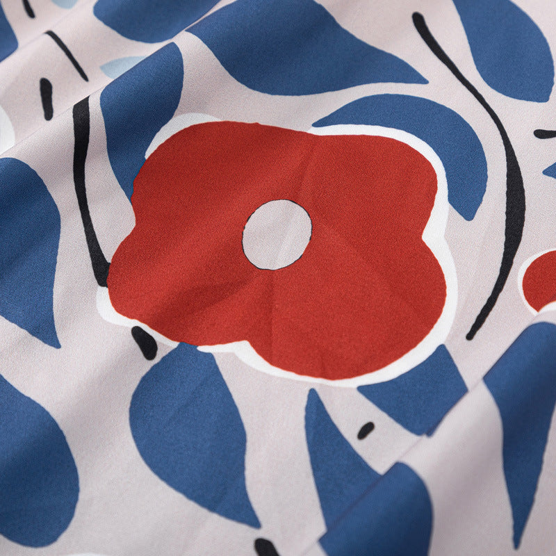 New for summer: floral print short-sleeved shirt