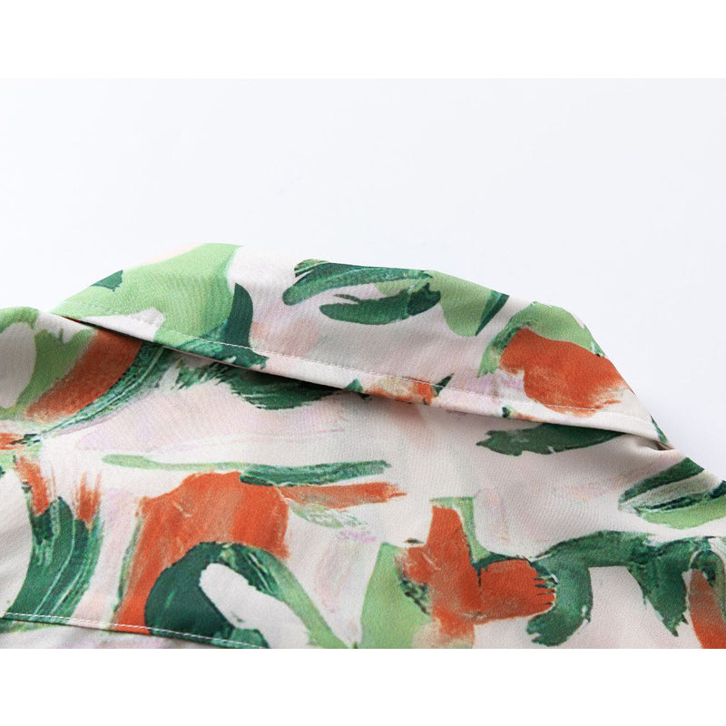New for summer: Graffiti print short-sleeved shirt