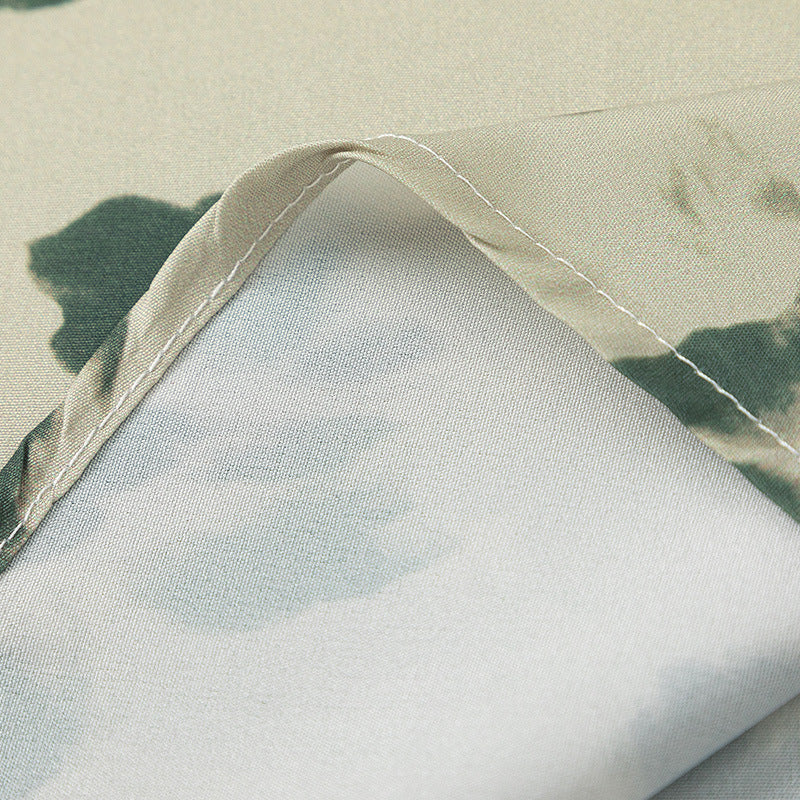 New for summer: floral print short-sleeved shirt