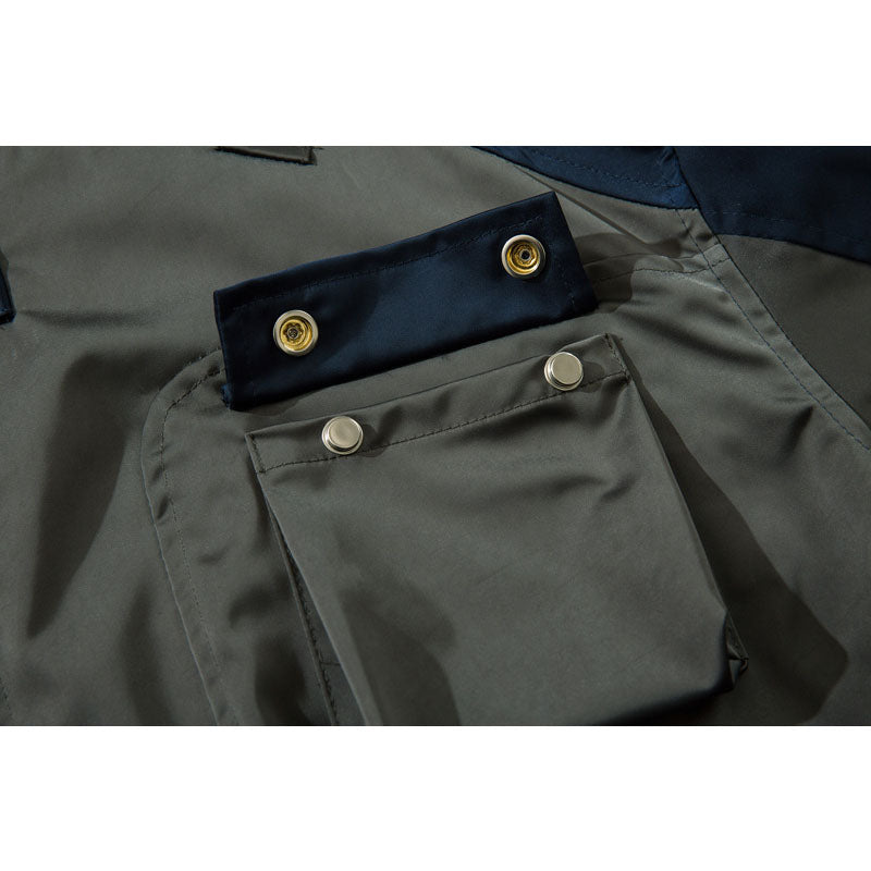 Three-dimensional multi-pocket color-coordinated casual jacket