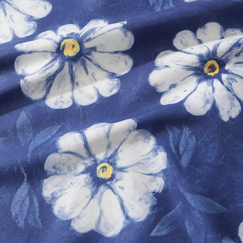 New for summer: floral print short-sleeved shirt