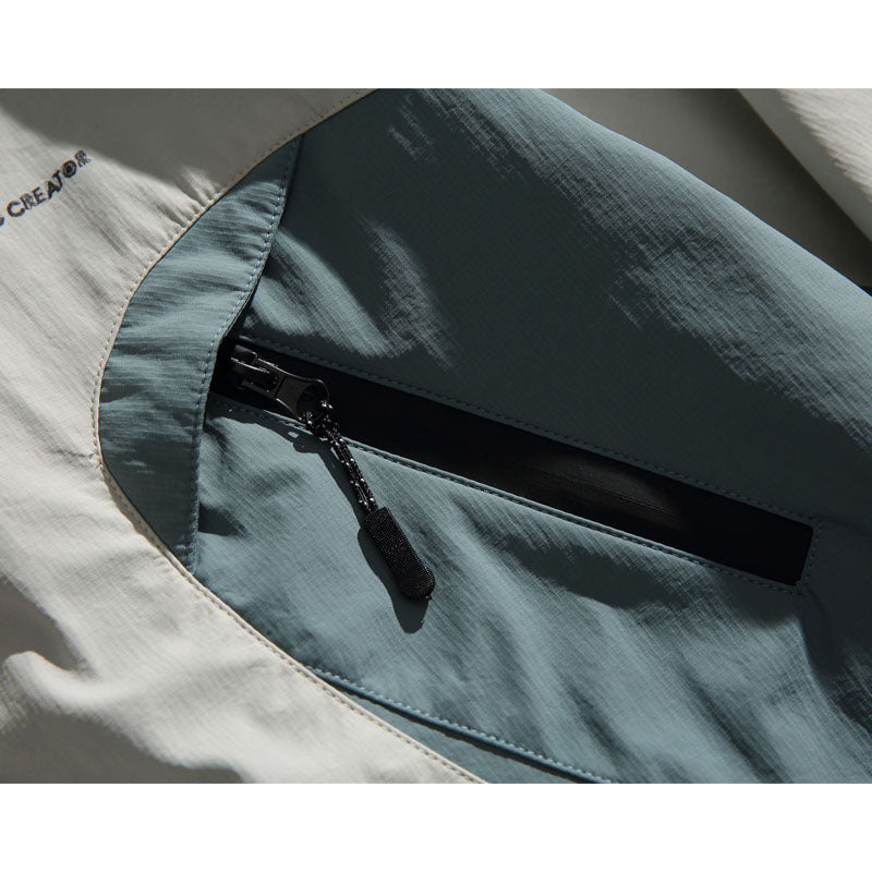 Hooded cargo jacket with switch