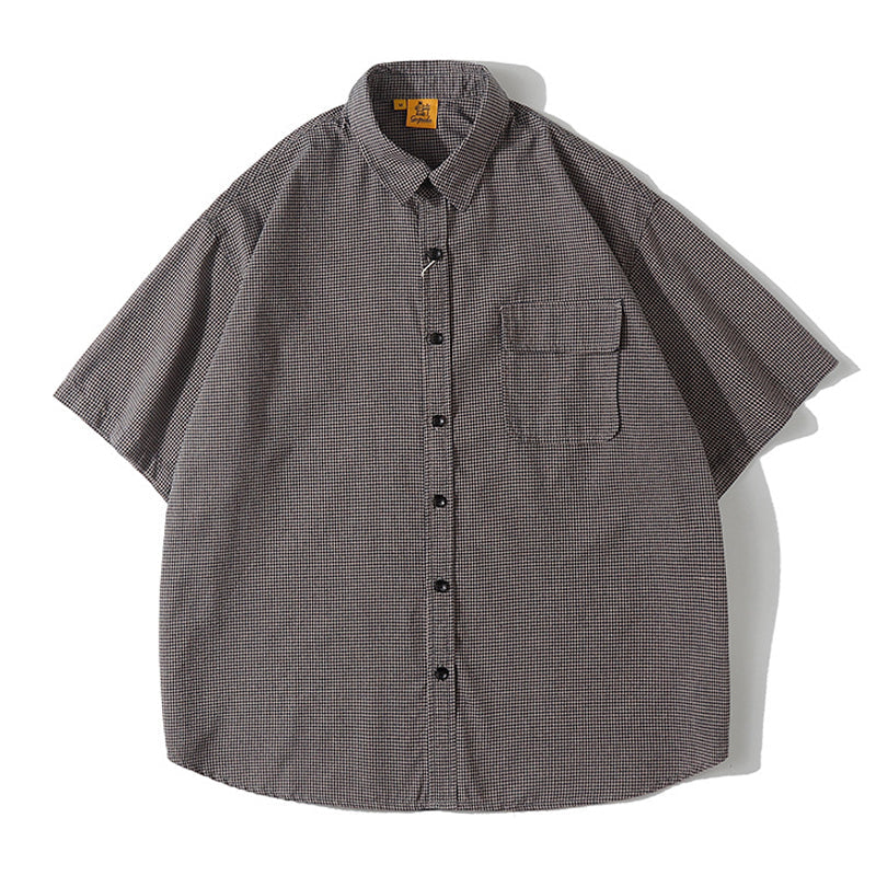 Thin gingham check short-sleeved shirt with flap pockets