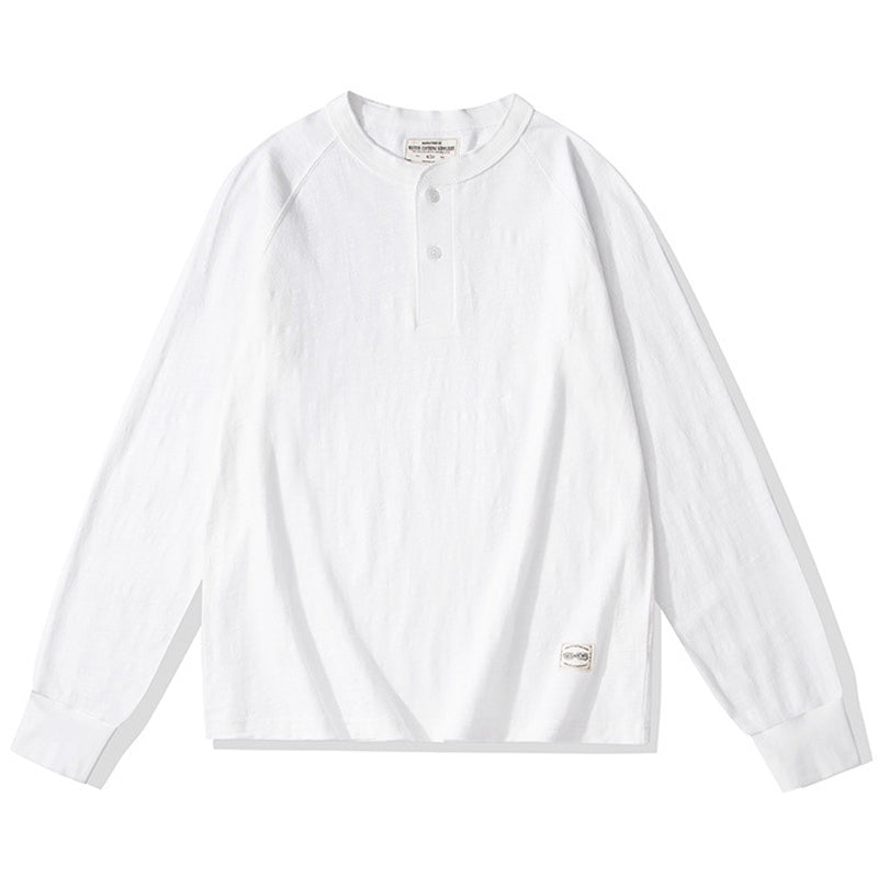 Available in various colors, this slub fabric henley raglan T-shirt
