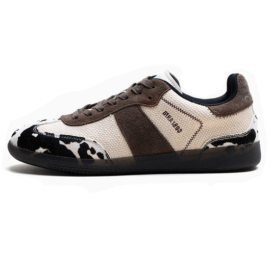 "Cows & Knitting" cow print German sneakers