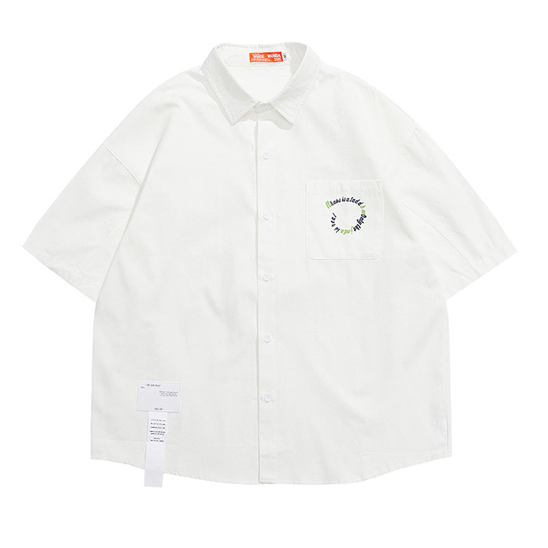 Solid color short-sleeved shirt with 3D pockets