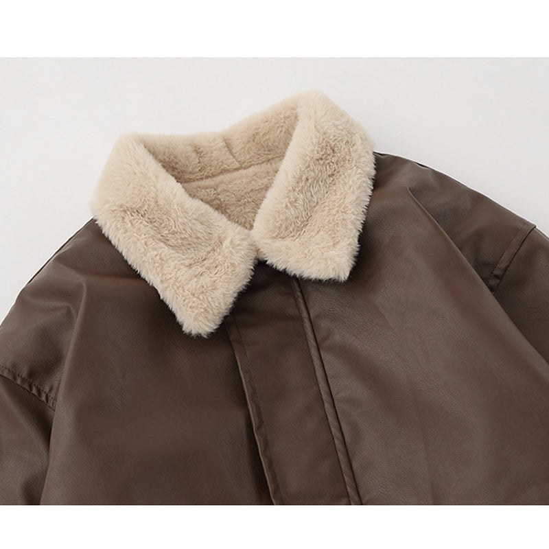 Loose-fitting plain coat with turn-down collar and velvet jacket