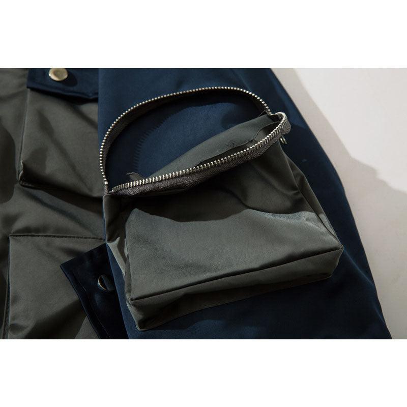 Three-dimensional multi-pocket color-coordinated casual jacket
