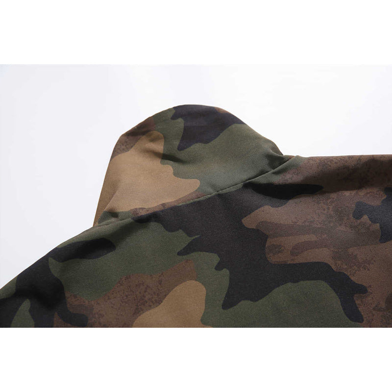 Camouflage high-neck functional vest and plain sweatshirt ensemble