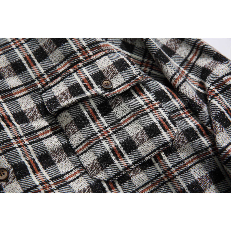 Classic checkered long-sleeved shirt