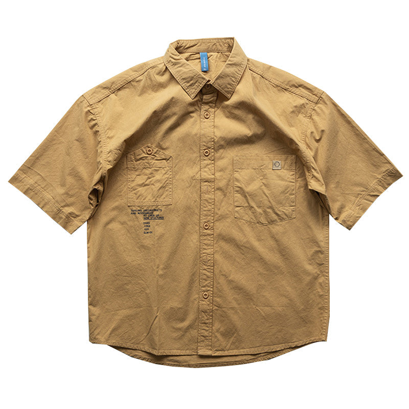 Available in four colors. Solid color short-sleeved work shirt with mountain pocket.
