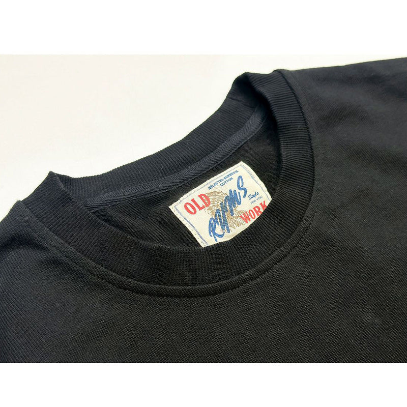 Heavyweight cotton tee with smiley doll keychain