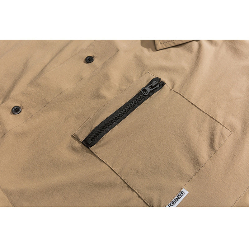Large capacity multi-pocket short-sleeved shirt with chin strap