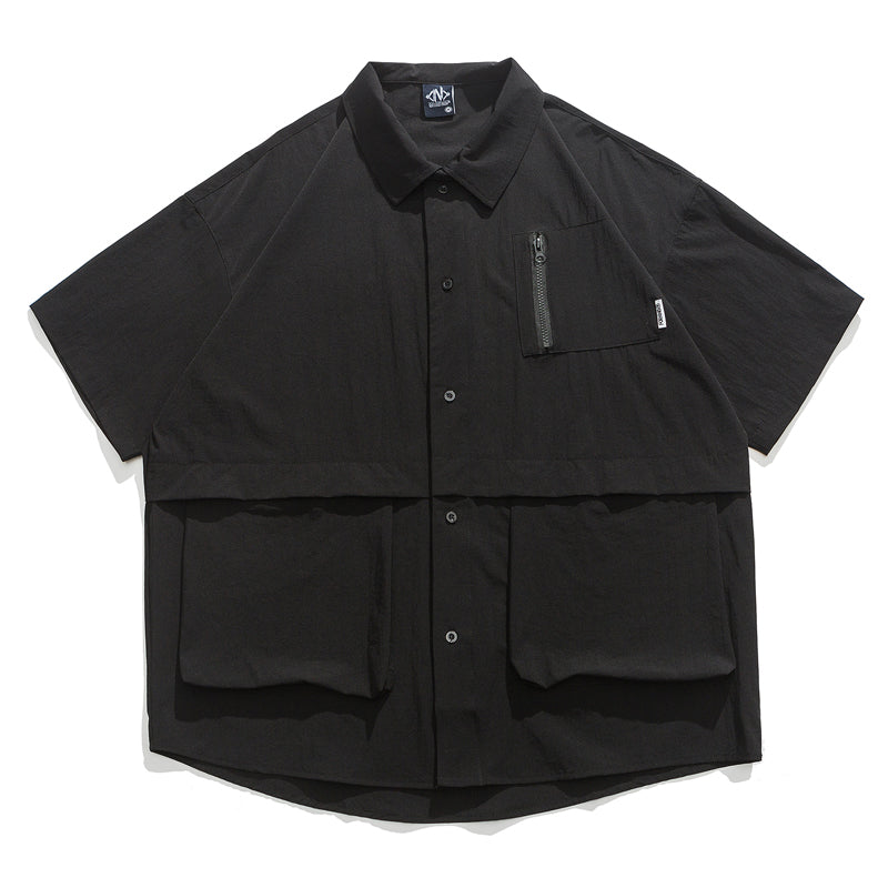 Large capacity multi-pocket short-sleeved shirt with chin strap