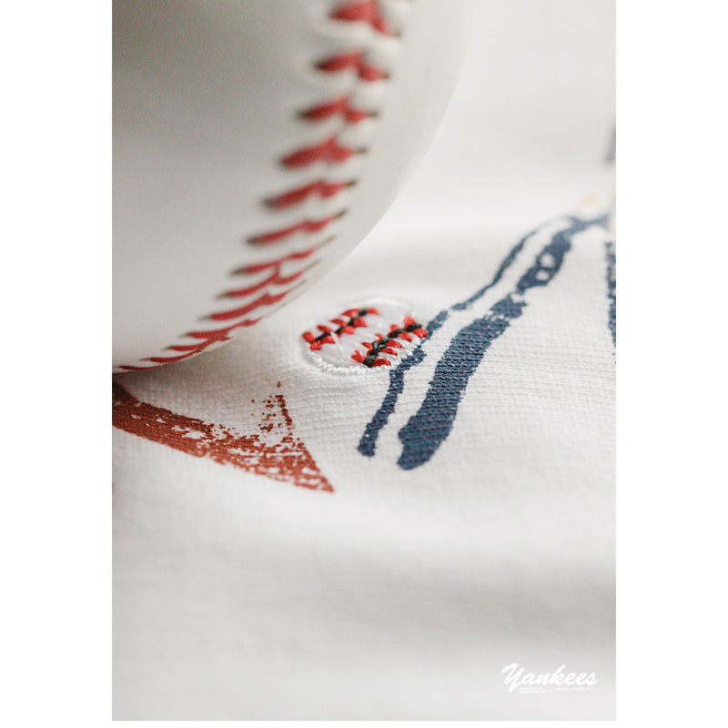 YANKEES! Batting Print & Baseball Embroidery Cotton Tee