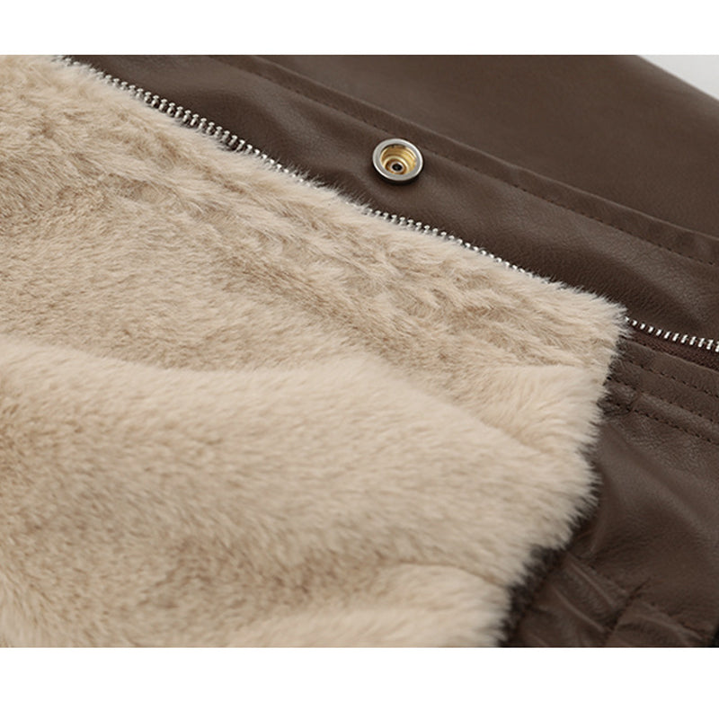 Loose-fitting plain coat with turn-down collar and velvet jacket