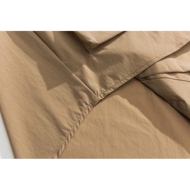 Large capacity multi-pocket short-sleeved shirt with chin strap