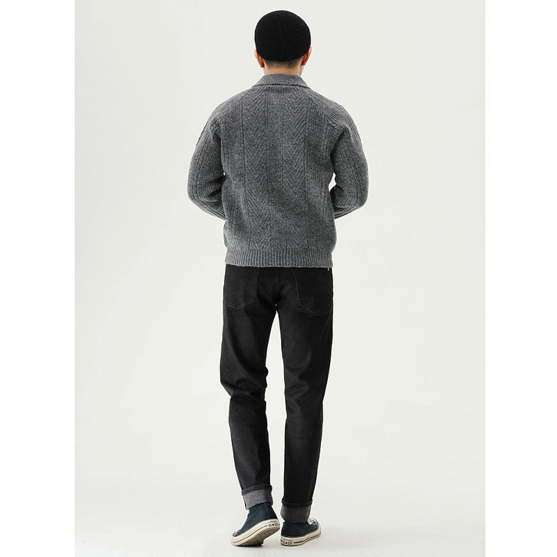 Straight denim pants with embroidery