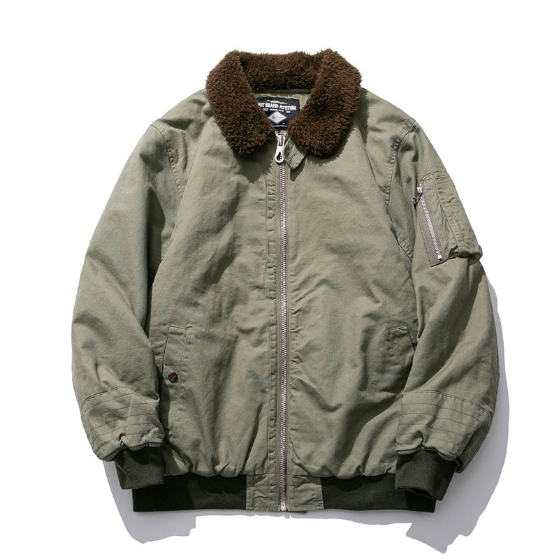 Casual, loose-fitting, plain coat with a turn-down collar.
