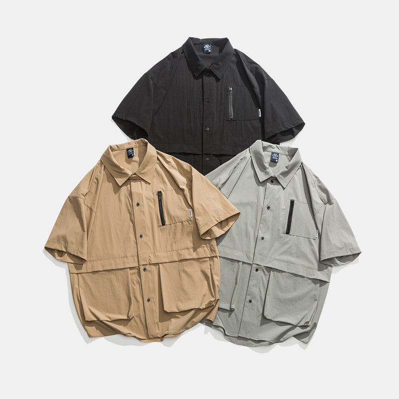 Large capacity multi-pocket short-sleeved shirt with chin strap