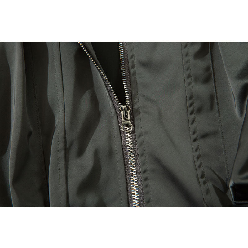 Three-dimensional multi-pocket color-coordinated casual jacket
