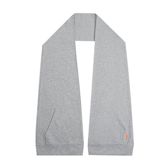 Simple, multi-functional, 2-in-1 long scarf with pockets for warmth