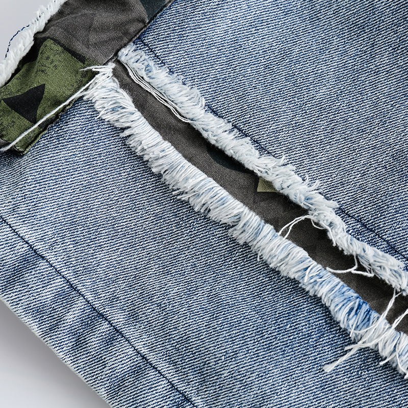 Multi-pocket distressed washed denim shorts