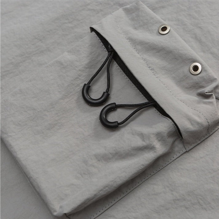 Lightweight, water-repellent, 3D pocket functional T-shirt