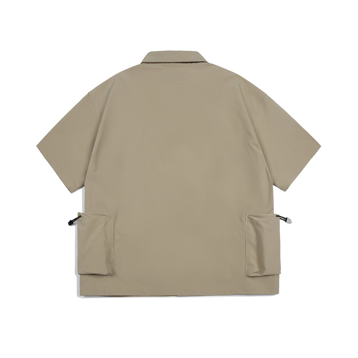 Solid color short sleeve shirt with pockets on both sides