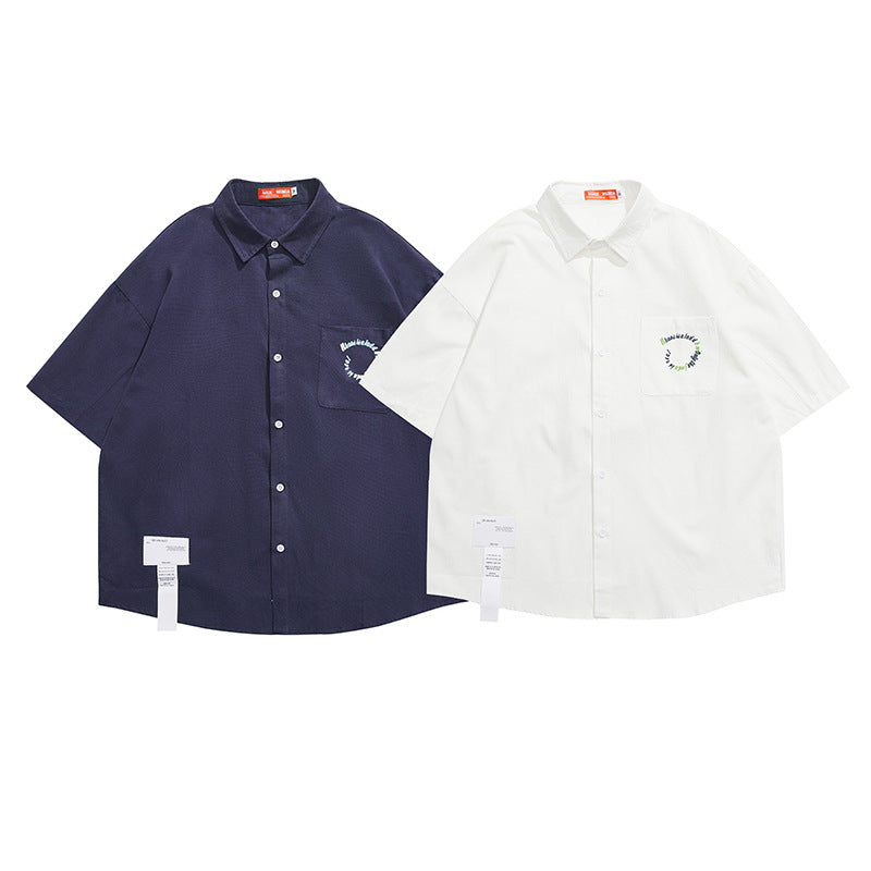 Solid color short-sleeved shirt with 3D pockets