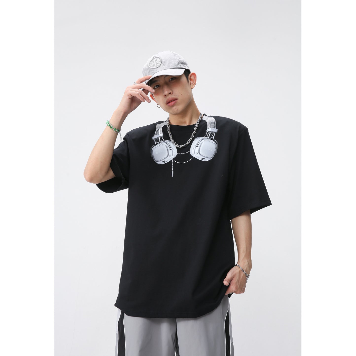 Easy-to-match earphone print short-sleeved T-shirt