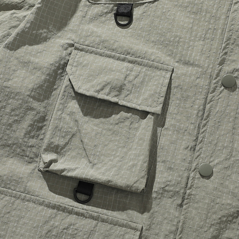 Functional work shirt with large pockets