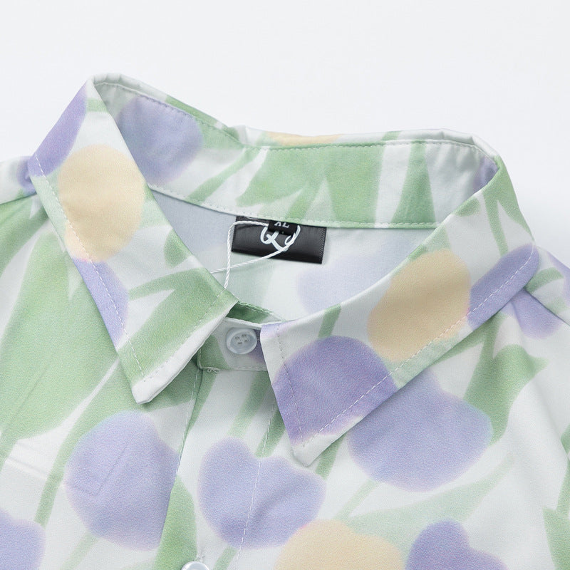 Holiday style tulip print short sleeve shirt