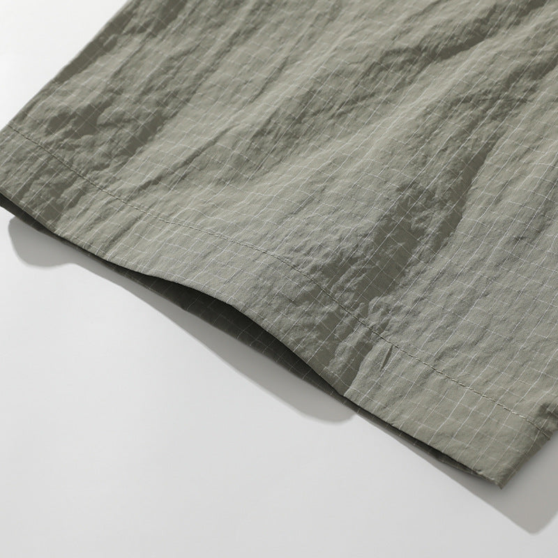Functional work shirt with large pockets