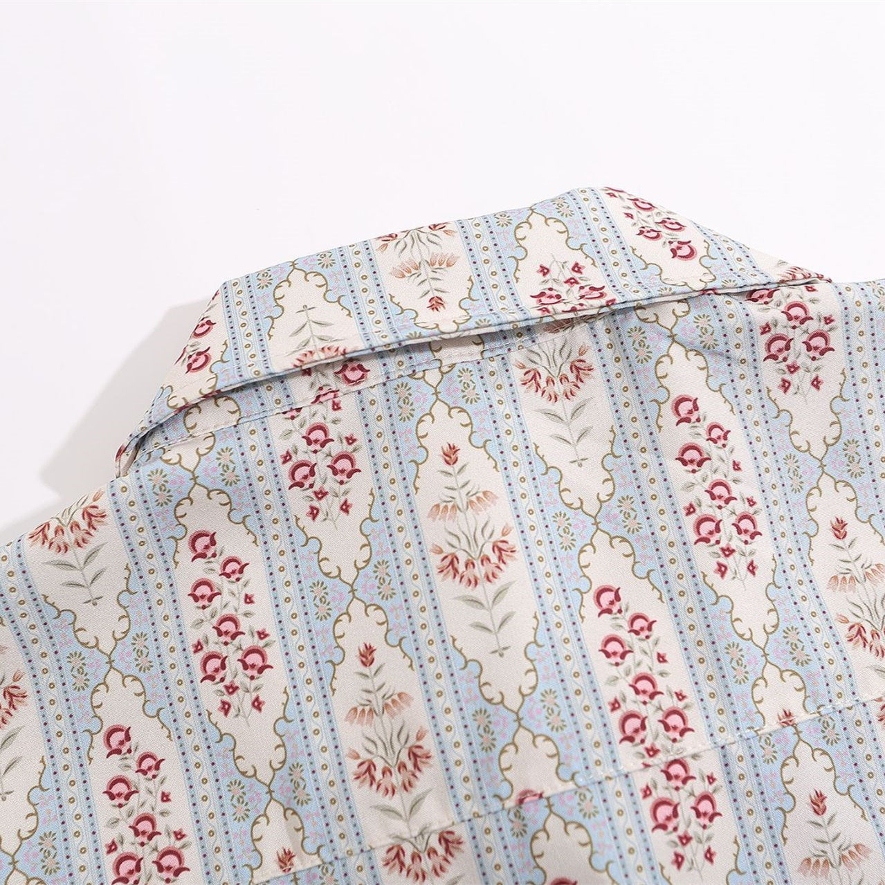 Classic floral print aloha shirt