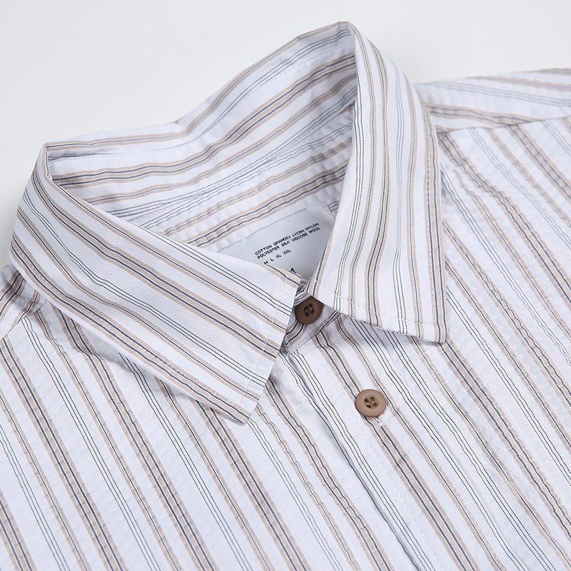 Classic striped functional pocket short sleeve shirt