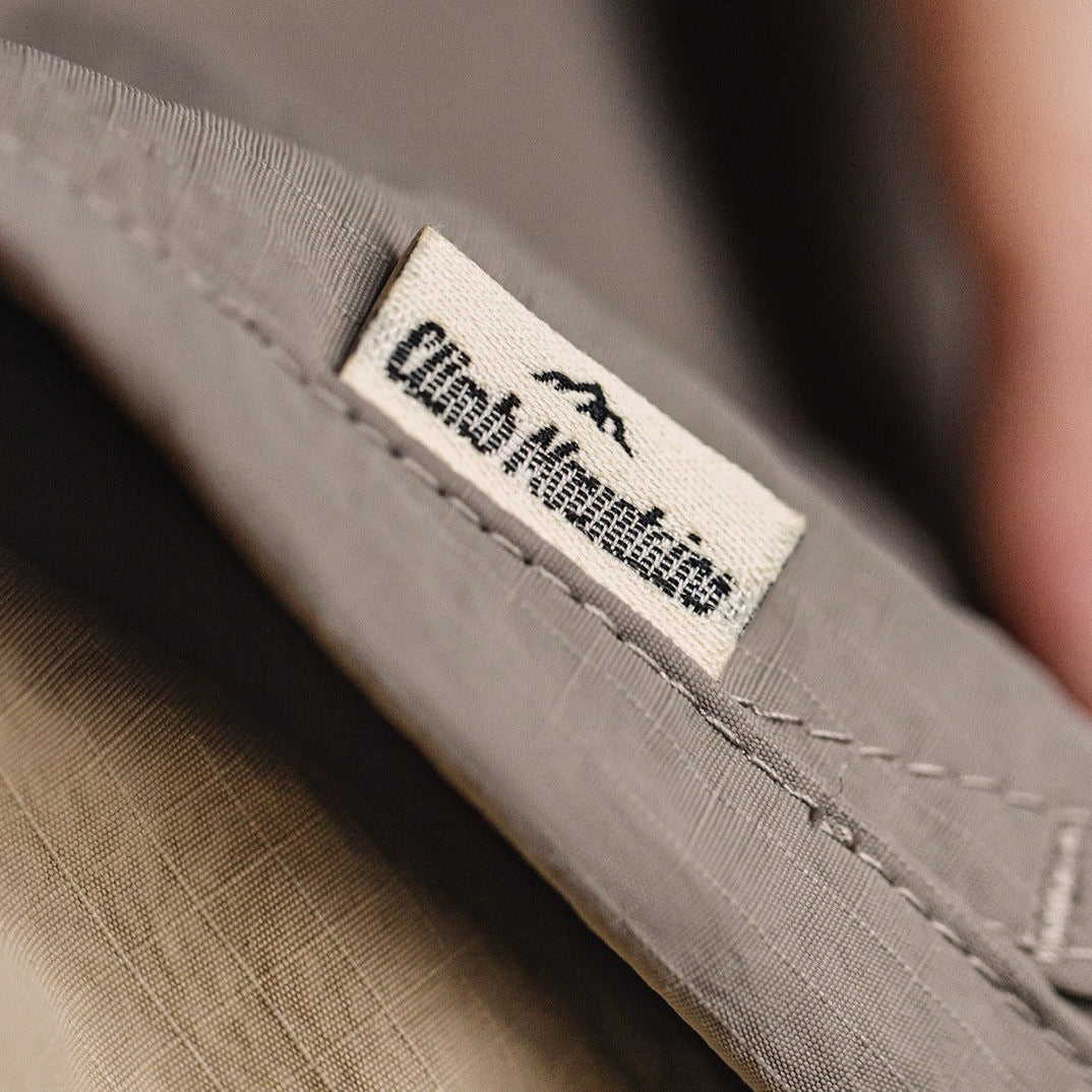 Wrinkle-finish lightweight quick-drying shorts