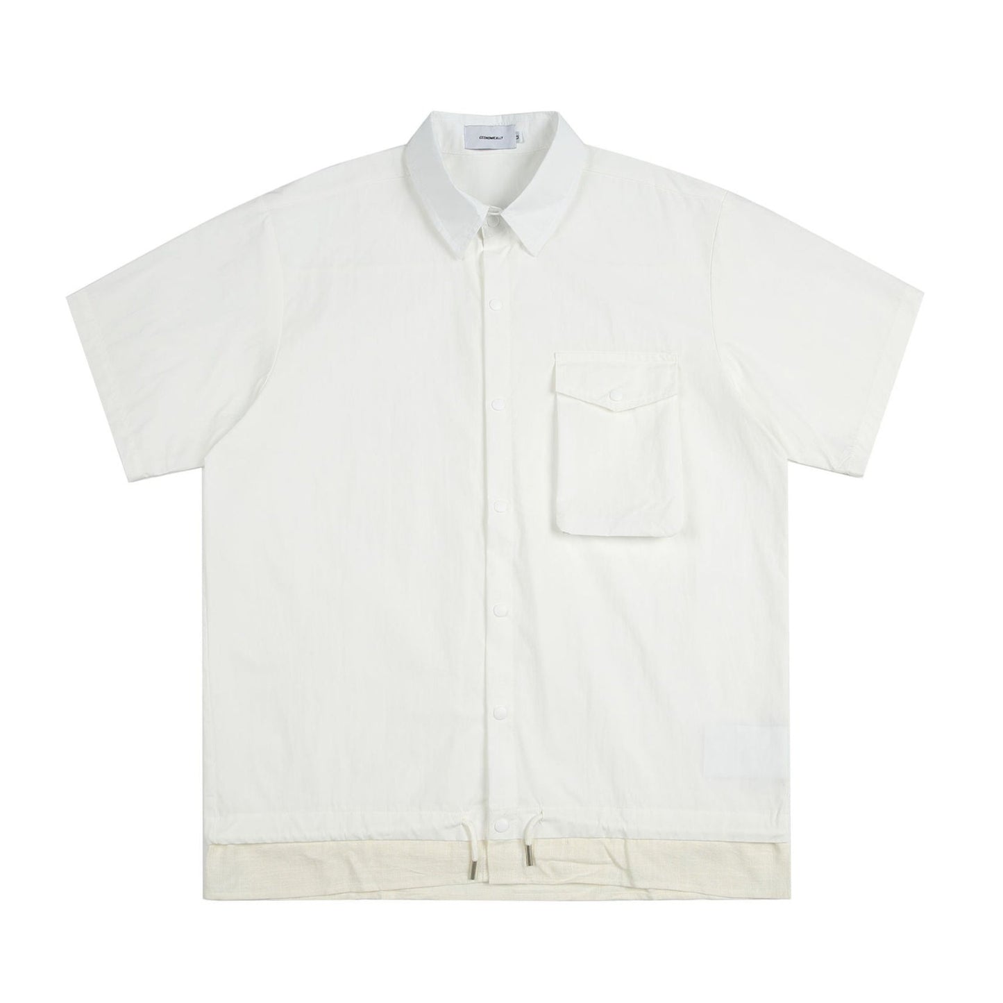 Casual short-sleeved shirt with contrasting accents