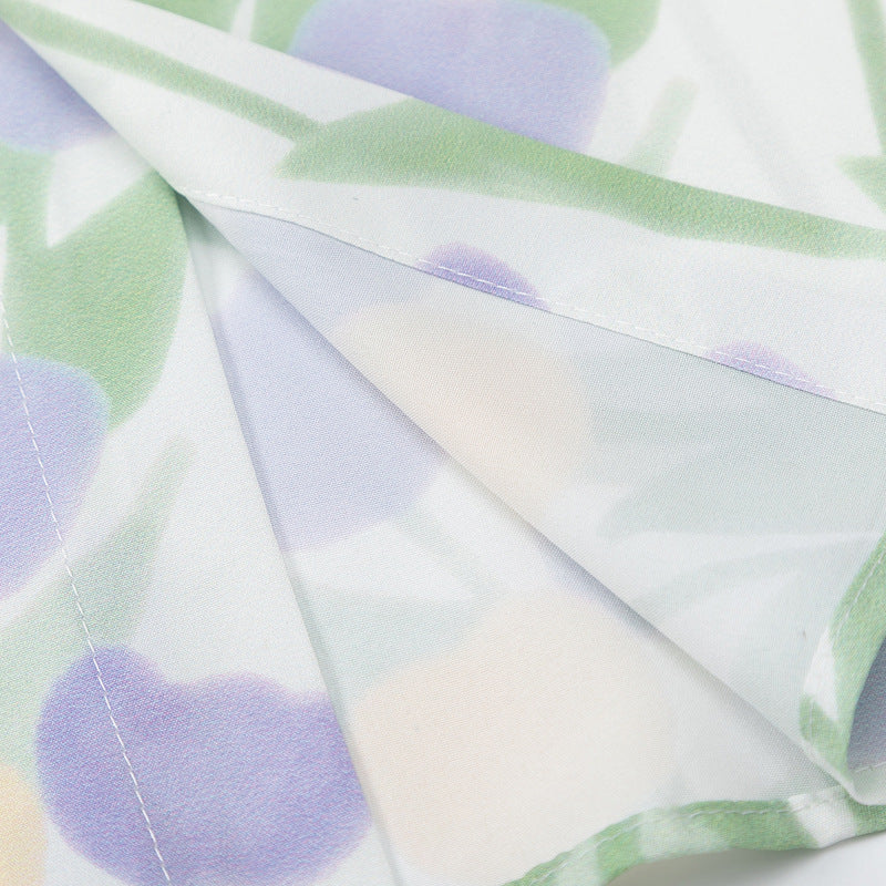 Holiday style tulip print short sleeve shirt