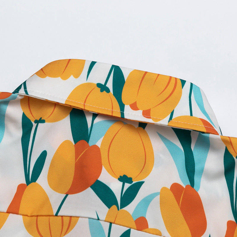 Holiday style tulip print short sleeve shirt