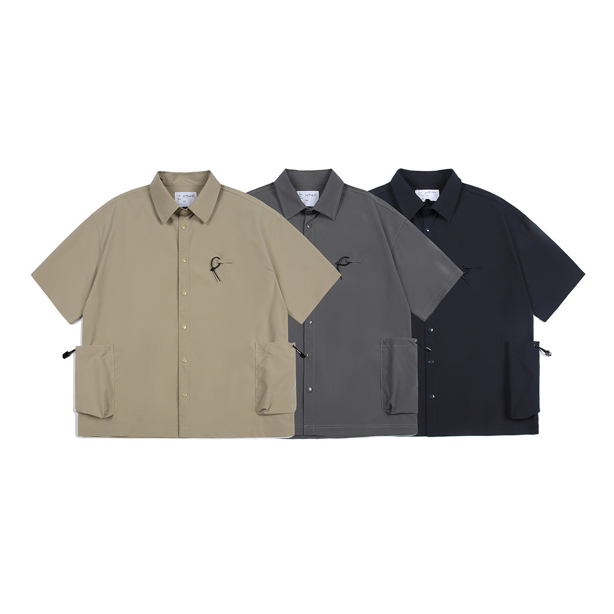 Solid color short sleeve shirt with pockets on both sides